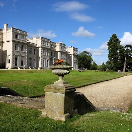 De Vere Wokefield Estate Reading Exterior foto