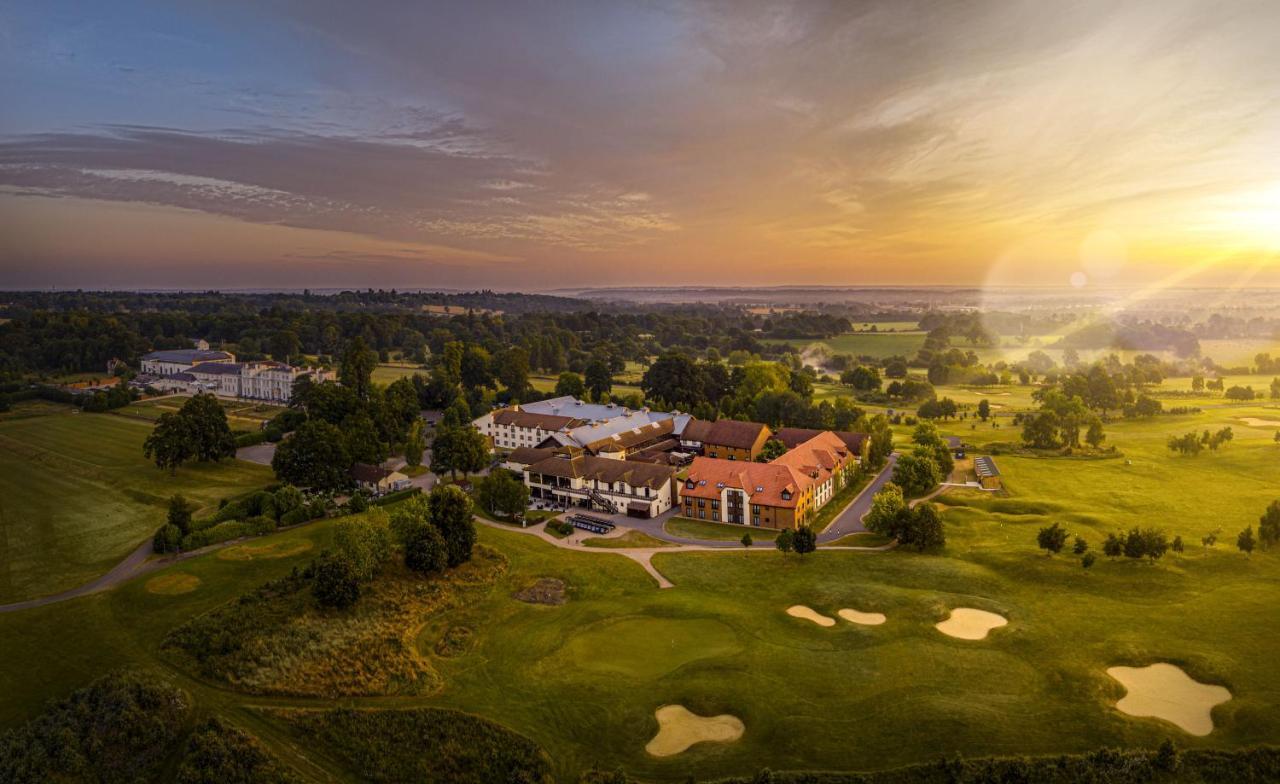 De Vere Wokefield Estate Reading Exterior foto